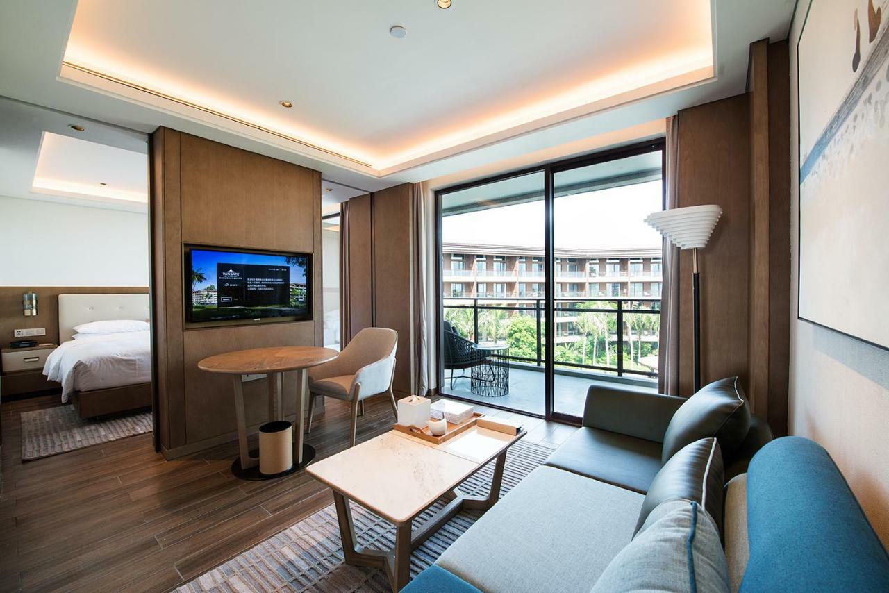 Wingate By Wyndham Hainan Chengmai Exterior photo