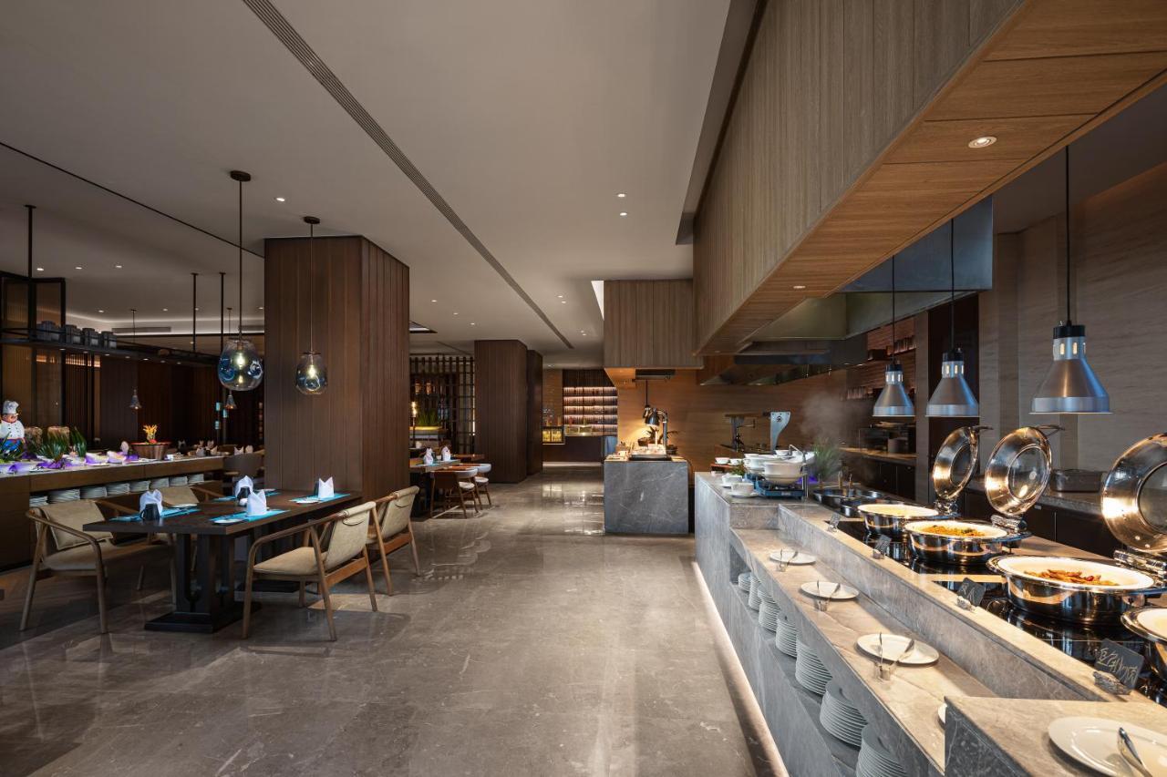 Wingate By Wyndham Hainan Chengmai Exterior photo